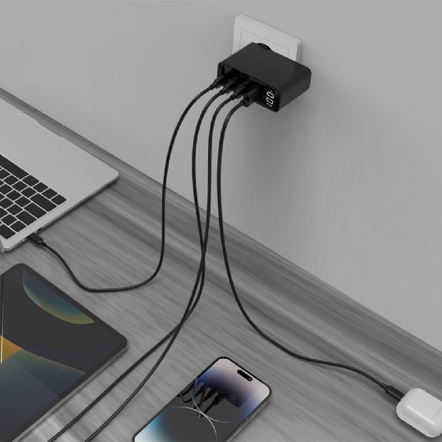 USB punjač 3xType-C + USB-A , 4-port 100W GaN USB fast charger, LCD, black, GEMBIRD, TA-UC-PDQC100LCD-01-BK - slika 2